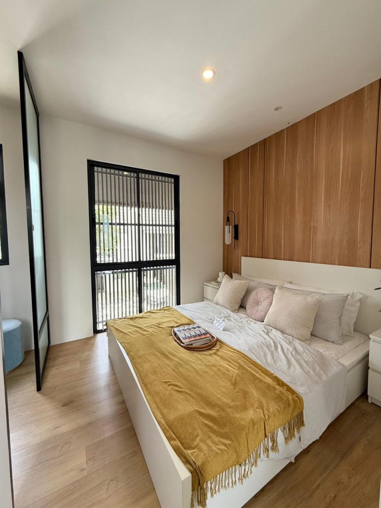 Perumahan Surabaya Timur Amesta Living Tipe Nora 4x15 Kamar Tidur Utama