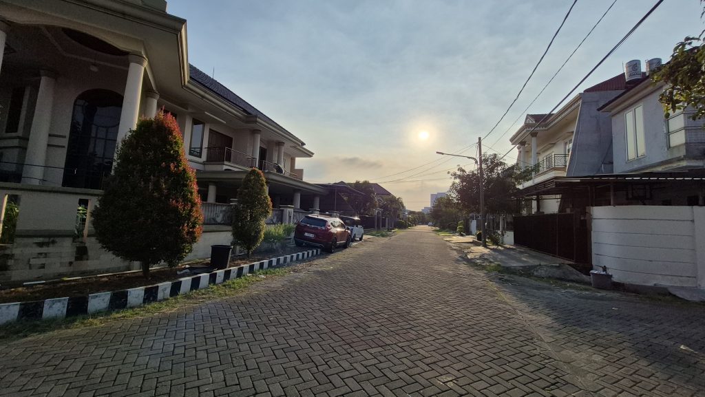 Harga dan KPR perumahan Prapen Indah Surabaya Timur jalan 9 meter